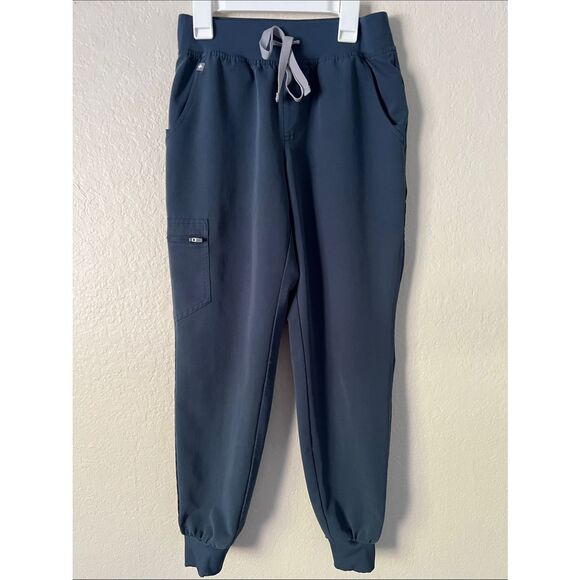 Figs Pants - Like New! FIGS Zamora Jogger Scrub Pants in Size XS